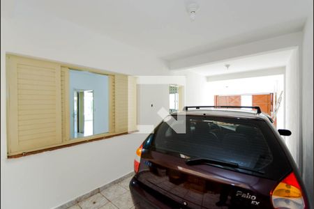 Casa à venda com 130m², 2 quartos e 2 vagas Casa à venda com 130m², 2 quartos e 2 vagasGaragem