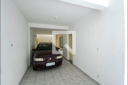 Casa à venda com 130m², 2 quartos e 2 vagas Casa à venda com 130m², 2 quartos e 2 vagasGaragem