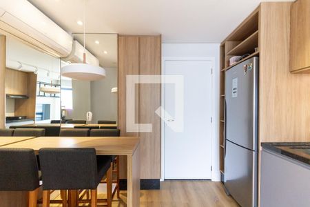 Cozinha de apartamento para alugar com 2 quartos, 39m² em Vila Pompéia, São Paulo