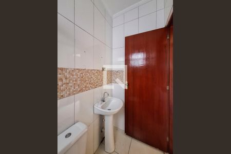 Banheiro de casa para alugar com 2 quartos, 60m² em Vila Jaguara, São Paulo