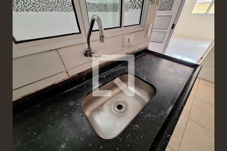 Casa para alugar com 60m², 2 quartos e 1 vagaCozinha
