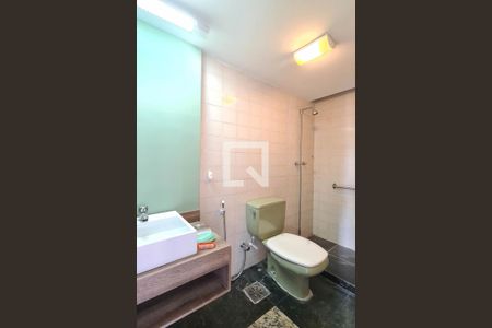 Apartamento à venda com 78m², 2 quartos e 1 vagaBanheiro da Suíte