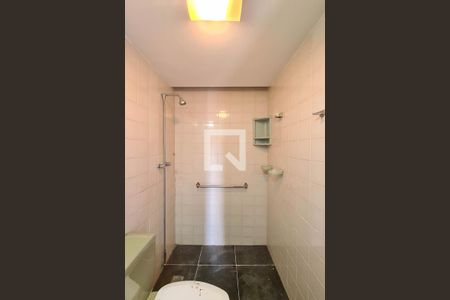 Apartamento à venda com 78m², 2 quartos e 1 vagaBanheiro da Suíte