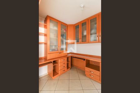 Apartamento para alugar com 102m², 2 quartos e 1 vaga Apartamento para alugar com 102m², 2 quartos e 1 vagaEscritório