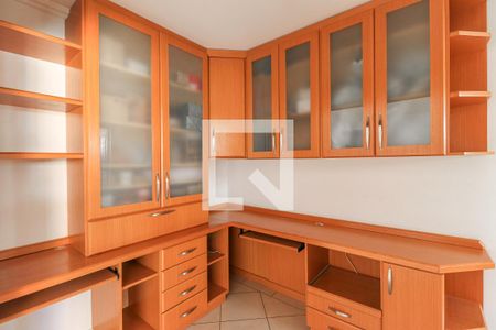 Apartamento para alugar com 102m², 2 quartos e 1 vaga Apartamento para alugar com 102m², 2 quartos e 1 vagaEscritório