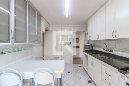 Apartamento para alugar com 102m², 2 quartos e 1 vaga Apartamento para alugar com 102m², 2 quartos e 1 vagaCozinha