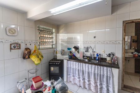 Casa à venda com 420m², 2 quartos e 2 vagasCozinha