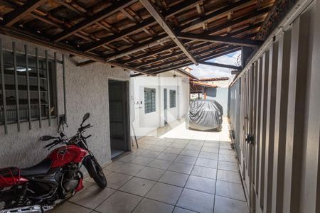 Casa à venda com 420m², 2 quartos e 2 vagasGaragem/Área de Serviço
