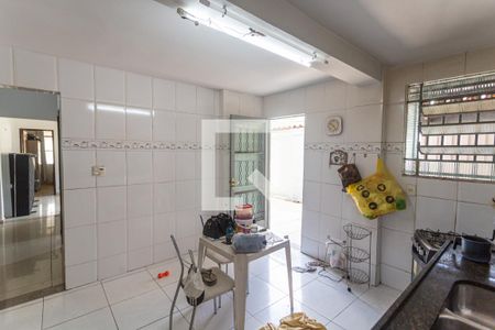 Casa à venda com 420m², 2 quartos e 2 vagasCozinha