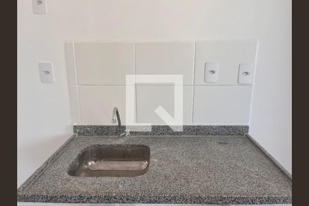 Sala e cozinha integrada de apartamento para alugar com 1 quarto, 32m² em Água Branca, São Paulo