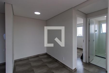 Sala de apartamento para alugar com 2 quartos, 39m² em Vila Tolstoi, São Paulo