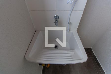 Área de Serviço de apartamento para alugar com 2 quartos, 39m² em Vila Tolstoi, São Paulo