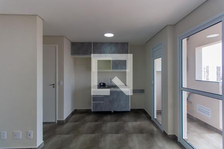 Cozinha de apartamento para alugar com 2 quartos, 39m² em Vila Tolstoi, São Paulo