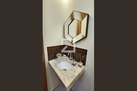 Casa para alugar com 140m², 3 quartos e 2 vagas Casa para alugar com 140m², 3 quartos e 2 vagasLavabo