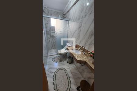 Casa para alugar com 140m², 3 quartos e 2 vagas Casa para alugar com 140m², 3 quartos e 2 vagasBanheiro