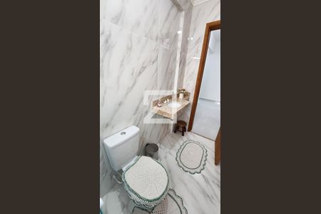 Casa para alugar com 140m², 3 quartos e 2 vagas Casa para alugar com 140m², 3 quartos e 2 vagasBanheiro
