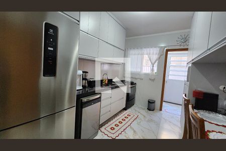 Casa para alugar com 140m², 3 quartos e 2 vagas Casa para alugar com 140m², 3 quartos e 2 vagasCozinha