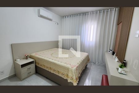 Quarto Suíte de casa para alugar com 3 quartos, 140m² em Embaré, Santos