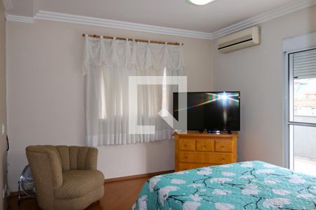 Casa à venda com 400m², 4 quartos e 8 vagasSuíte 2