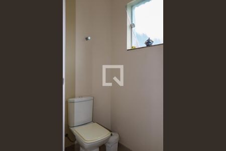 Casa à venda com 400m², 4 quartos e 8 vagasLavabo