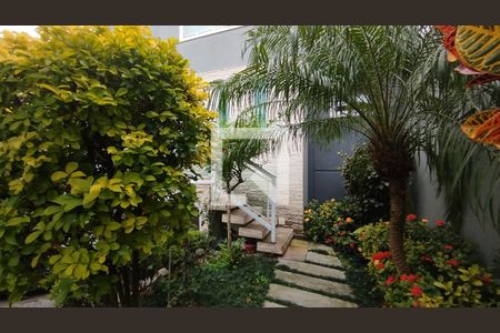 Casa à venda com 400m², 4 quartos e 8 vagasFachada da Casa