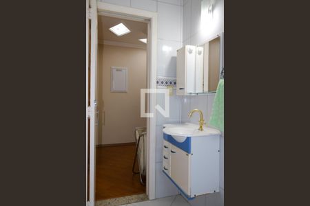 Casa à venda com 400m², 4 quartos e 8 vagasBanheiro Social