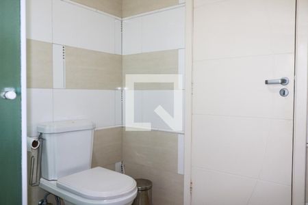 Casa à venda com 400m², 4 quartos e 8 vagasBanheiro da Suíte 2