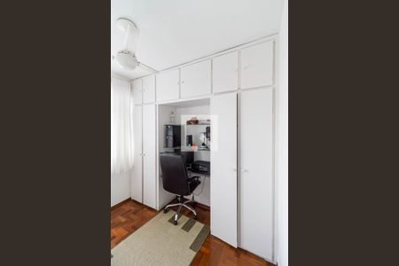 Apartamento à venda com 96m², 3 quartos e 1 vagaQuarto 2