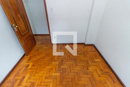 Apartamento à venda com 76m², 3 quartos e 1 vagaQuarto 2