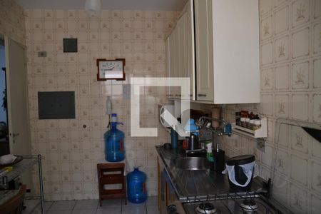 Apartamento à venda com 96m², 2 quartos e 1 vagaCozinha