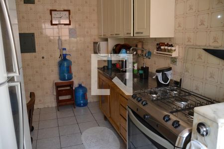 Apartamento à venda com 96m², 2 quartos e 1 vagaCozinha