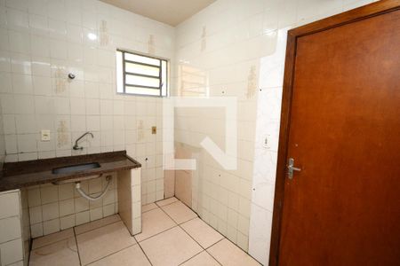 Casa para alugar com 32m², 1 quarto e sem vagaCozinha e Área de Serviço