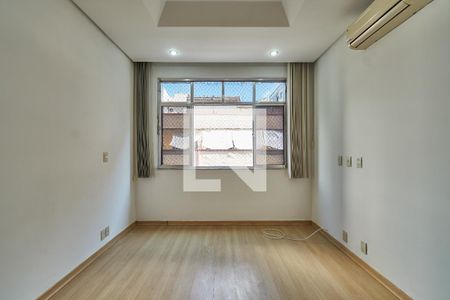 Quarto 1 de apartamento à venda com 2 quartos, 79m² em Tijuca, Rio de Janeiro