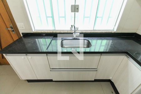 Casa à venda com 168m², 3 quartos e 3 vagasCozinha