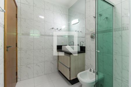 Casa à venda com 168m², 3 quartos e 3 vagasBanheiro da Suíte 1