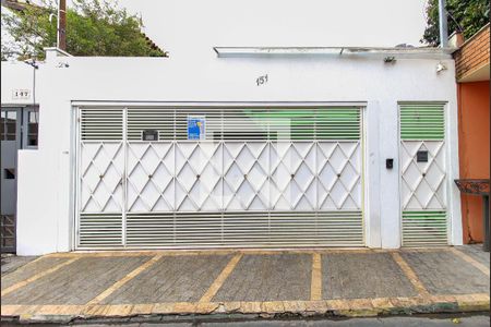 Casa à venda com 168m², 3 quartos e 3 vagasFachada