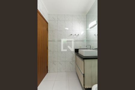 Casa à venda com 168m², 3 quartos e 3 vagasBanheiro da Suíte 1