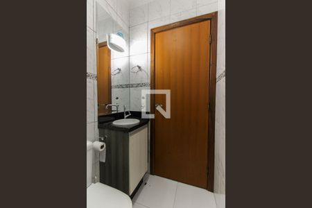 Casa à venda com 168m², 3 quartos e 3 vagasBanheiro da Suíte 2