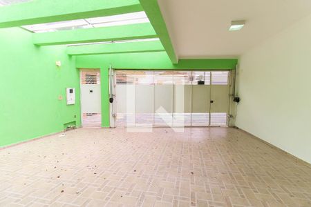 Casa à venda com 168m², 3 quartos e 3 vagasGaragem