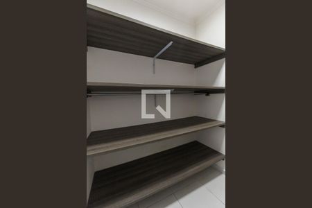 Casa à venda com 168m², 3 quartos e 3 vagasDespensa