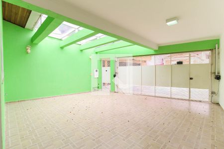 Casa à venda com 168m², 3 quartos e 3 vagasGaragem