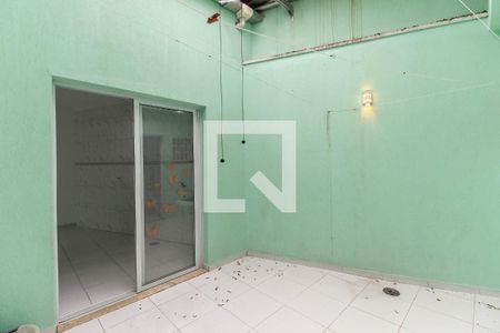 Casa à venda com 168m², 3 quartos e 3 vagasQuintal