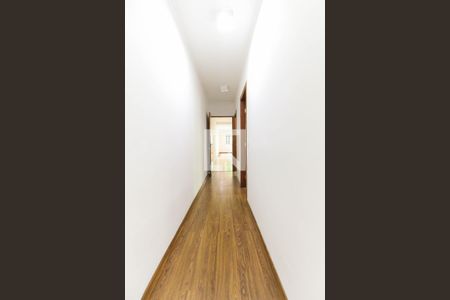 Casa à venda com 168m², 3 quartos e 3 vagasCorredor