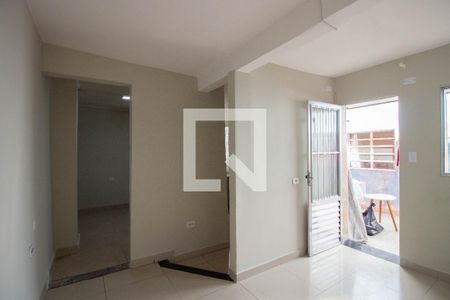 Sala de casa para alugar com 2 quartos, 40m² em Vila Nova Curuca, São Paulo