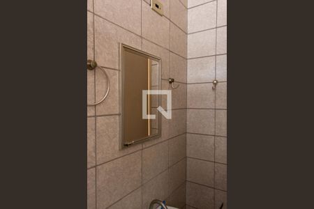 Casa à venda com 130m², 2 quartos e sem vagaBANHEIRO CASA FUNDOS