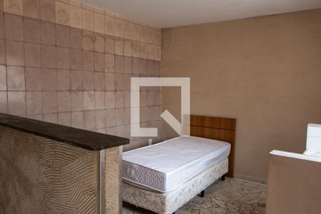 Casa à venda com 130m², 2 quartos e sem vagaCOMODO CASA FUNDOS