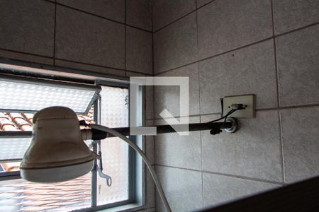 Casa à venda com 130m², 2 quartos e sem vagaBANHEIRO CASA FUNDOS