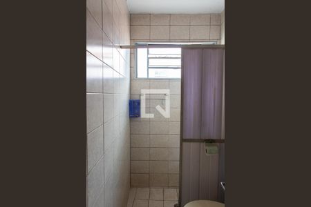 Casa à venda com 130m², 2 quartos e sem vagaBANHEIRO CASA FUNDOS