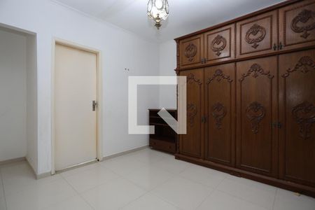 Casa à venda com 309m², 4 quartos e 6 vagas Casa à venda com 309m², 4 quartos e 6 vagasSuíte 1