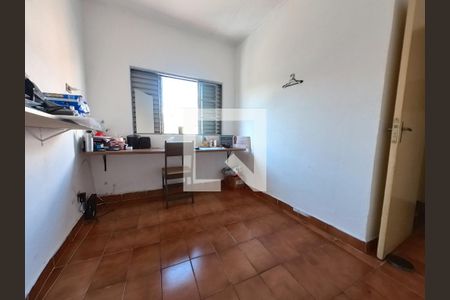Casa à venda com 216m², 6 quartos e 2 vagas Casa à venda com 216m², 6 quartos e 2 vagasQuarto 3